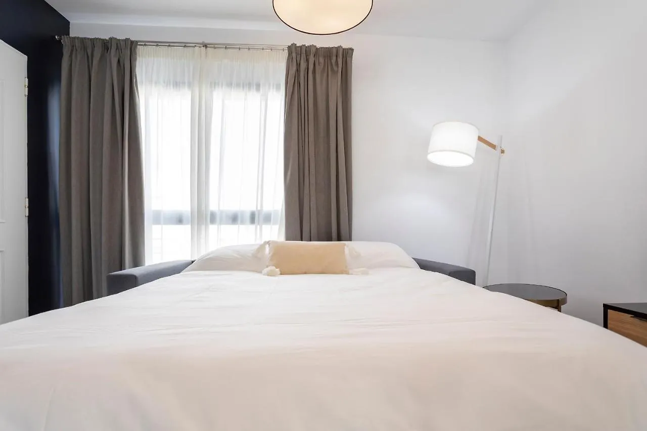 Malaga Rivas 34 Suites Homes